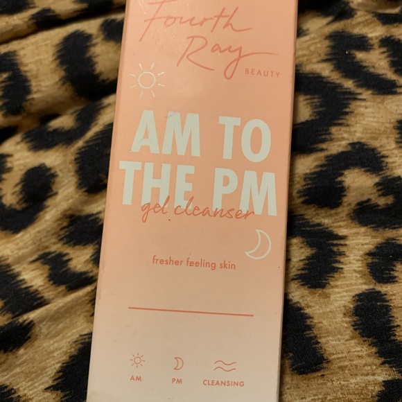 Am to pm gel cleanser - Picture 2 of 4